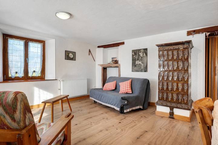 Cottage 'Gîte Sur Le Mont' met bergzicht, privéterras en wifi in Lapoutroie, Parc naturel régional des Ballons des Vosges