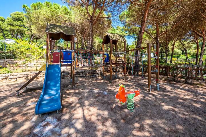 Camping pour 6 personnes, avec terrasse et piscine, animaux acceptés sur la Costa Brava - 3