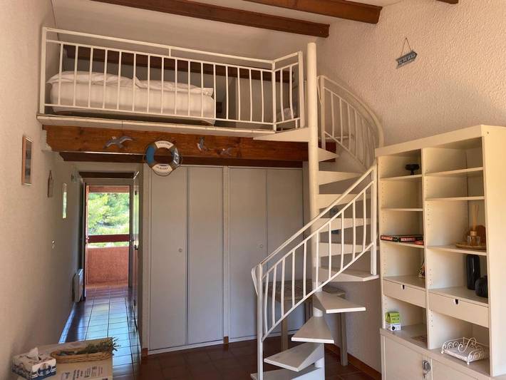 Gîte pour 4 personnes, avec terrasse dans Couronne Vieille - 2