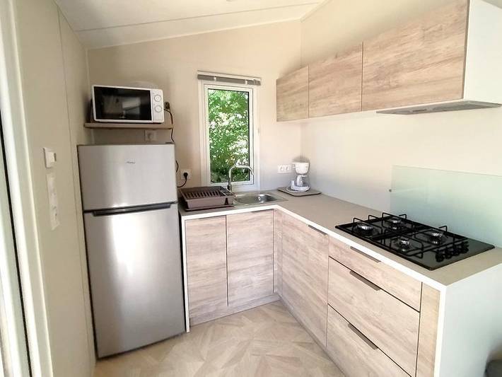 Camping pour 4 personnes, avec bassin pour enfant dans Fontenay-le-Comte - 2