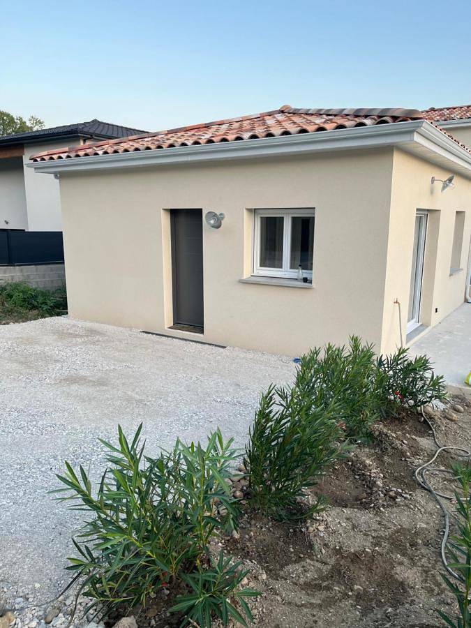 Appart’hôtel pour 2 personnes, avec jardin et vue, animaux acceptés