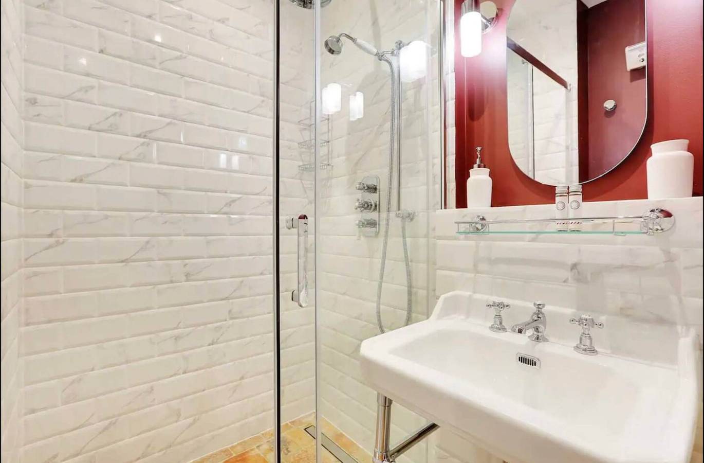 Apartamento entero, Superb air-conditioned apartment in the center of Paris/Le Marais in Distrito 3, París