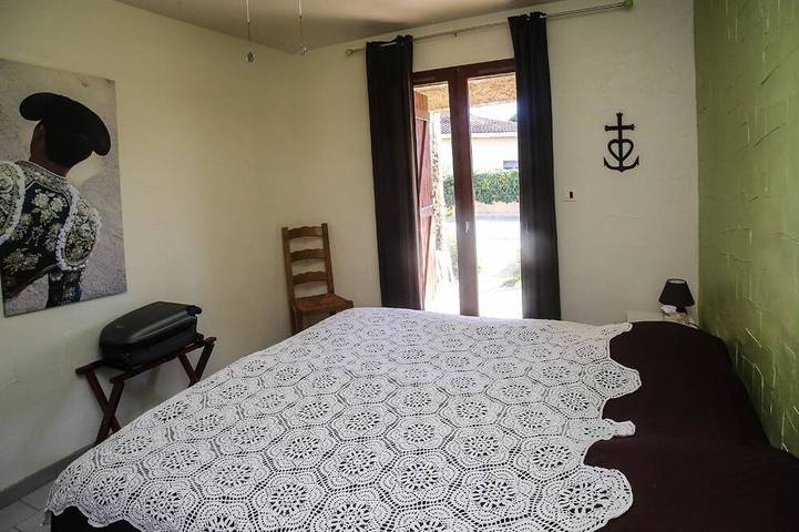 Location de vacances pour 8 personnes, avec balcon et jardin, animaux acceptés à Saint-Gilles - 2