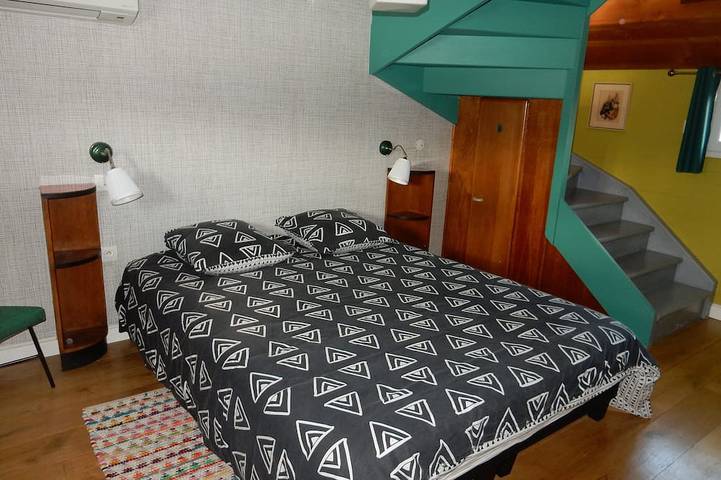 Péniche pour 2 personnes, avec balcon et jardin en Nouvelle-Aquitaine - 3