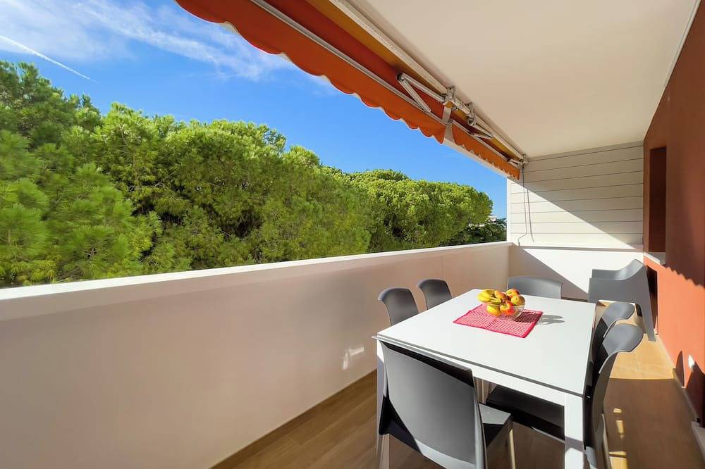 Hel leilighet, Modern seaside flat with spacious balcony in Lignano Sabbiadoro, Provinsen Udine