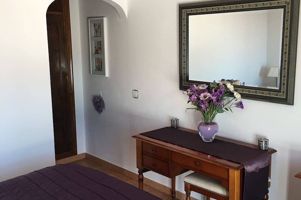 Villa mit Meer und Bergblick, Privater Pool, Spiele Shack in Canillas de Albaida, Málaga Provinz