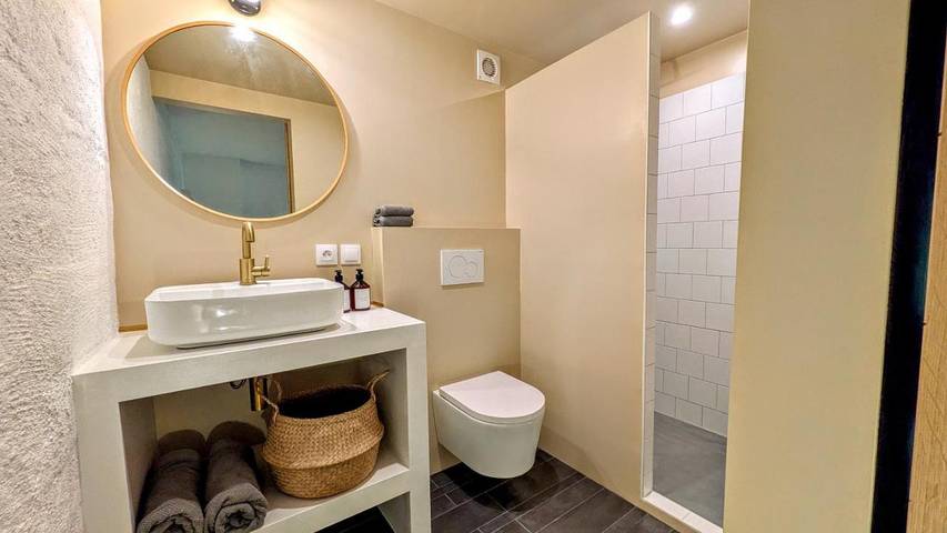 Chambre d’hôte pour 2 personnes, avec jardin ainsi que vue et piscine à Montcuq - 3