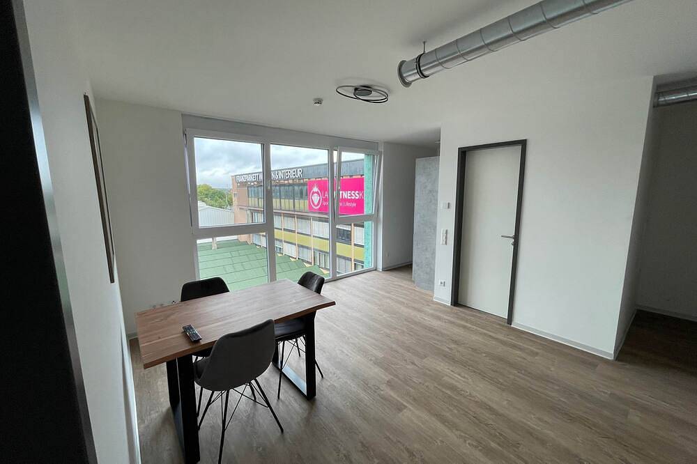 Ganze Wohnung, Zweizimmer-Apartment mit Doppelbett in Stuttgart, Stuttgart Region