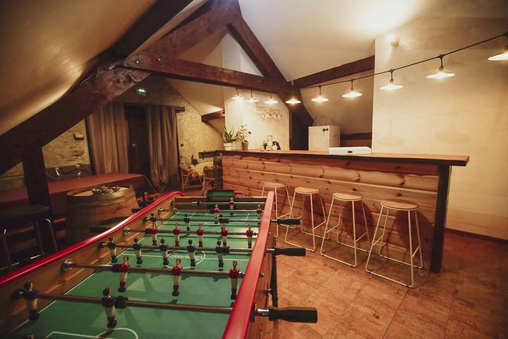 Gîte pour 33 personnes, avec terrasse à Auris - 4