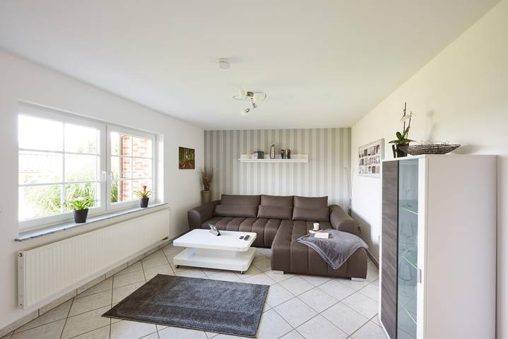 Ferienwohnung für 3 Personen, mit Terrasse und Garten sowie Sauna und Ausblick in Scheuerfeld