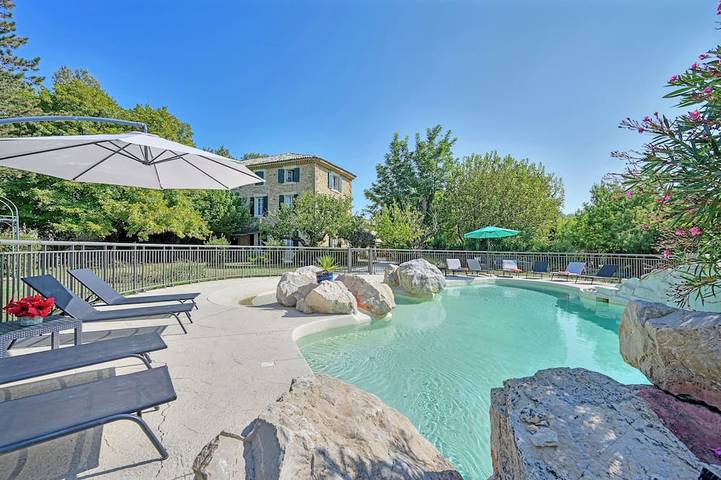 Agriturismo pour 16 personnes, avec jacuzzi ainsi que jardin et sauna