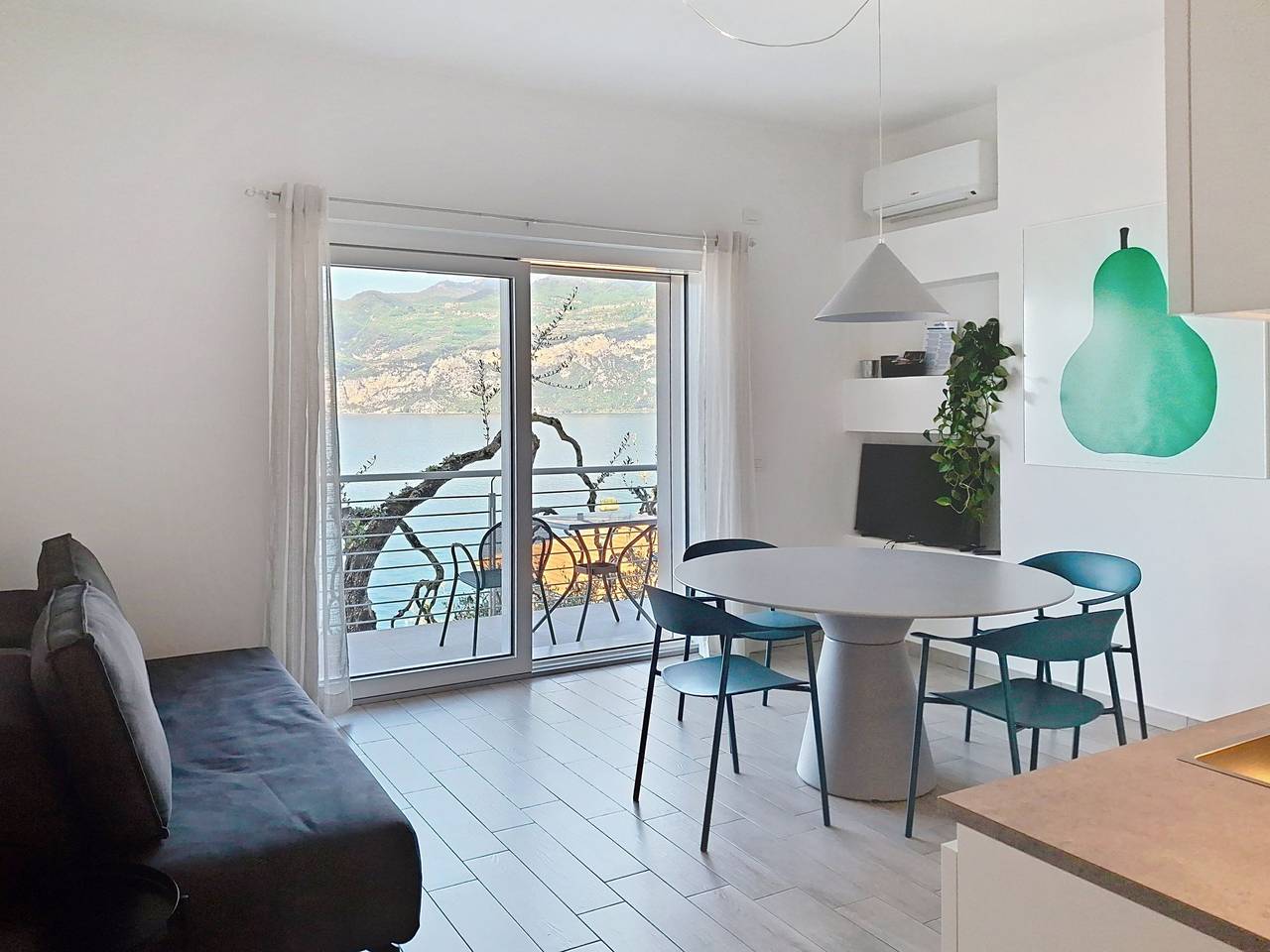 Appartement entier, La Maison Blanche in Brenzone, Montagnes autour du lac de Garde