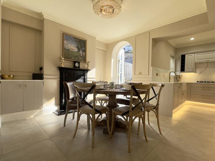 Ivy House in Conwy, Conwy region