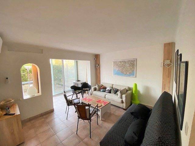 Appartement de vacances pour 6 personnes, avec jardin, animaux acceptés