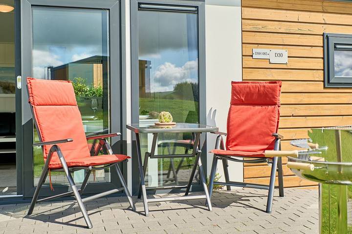 Freistehendes Ferienhaus Seewind mit eingezäuntem Grundstück am See in Süsel, Ostholstein