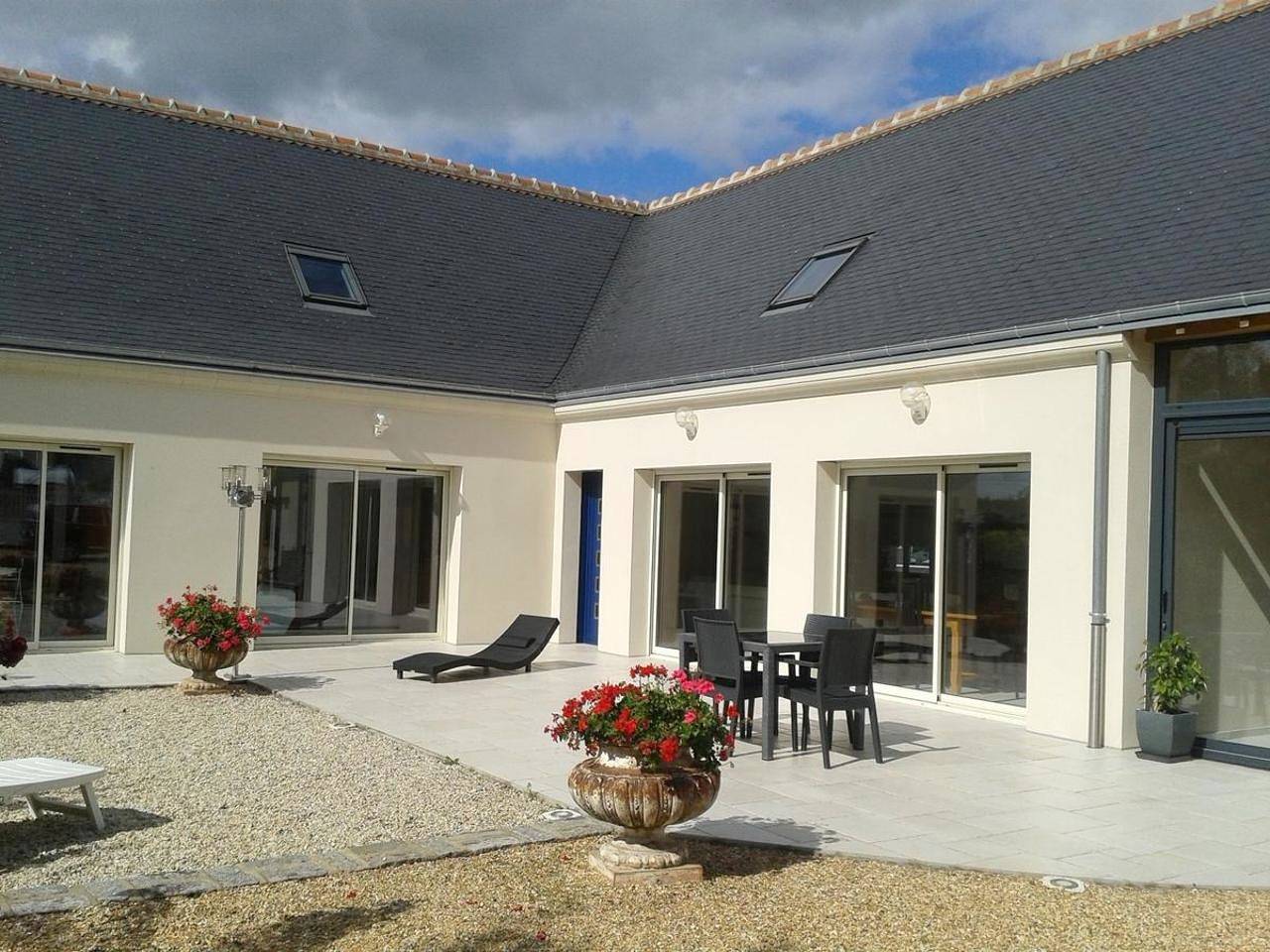 Appartement de vacances entier, Two-Bedroom Suite in Château-du-Loir, Vallée de la Loire