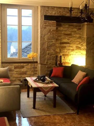 Gîte pour 8 personnes, adapté aux familles à Santenay