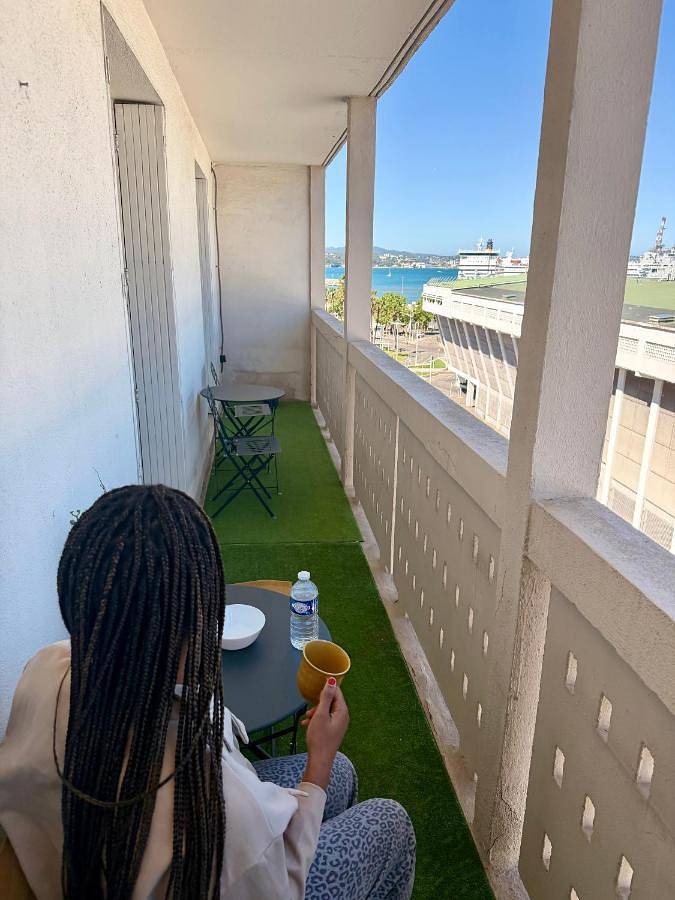 Appartement entier, Appartement haut de gamme avec balcon in Toulon, Côte méditerranéenne (France)
