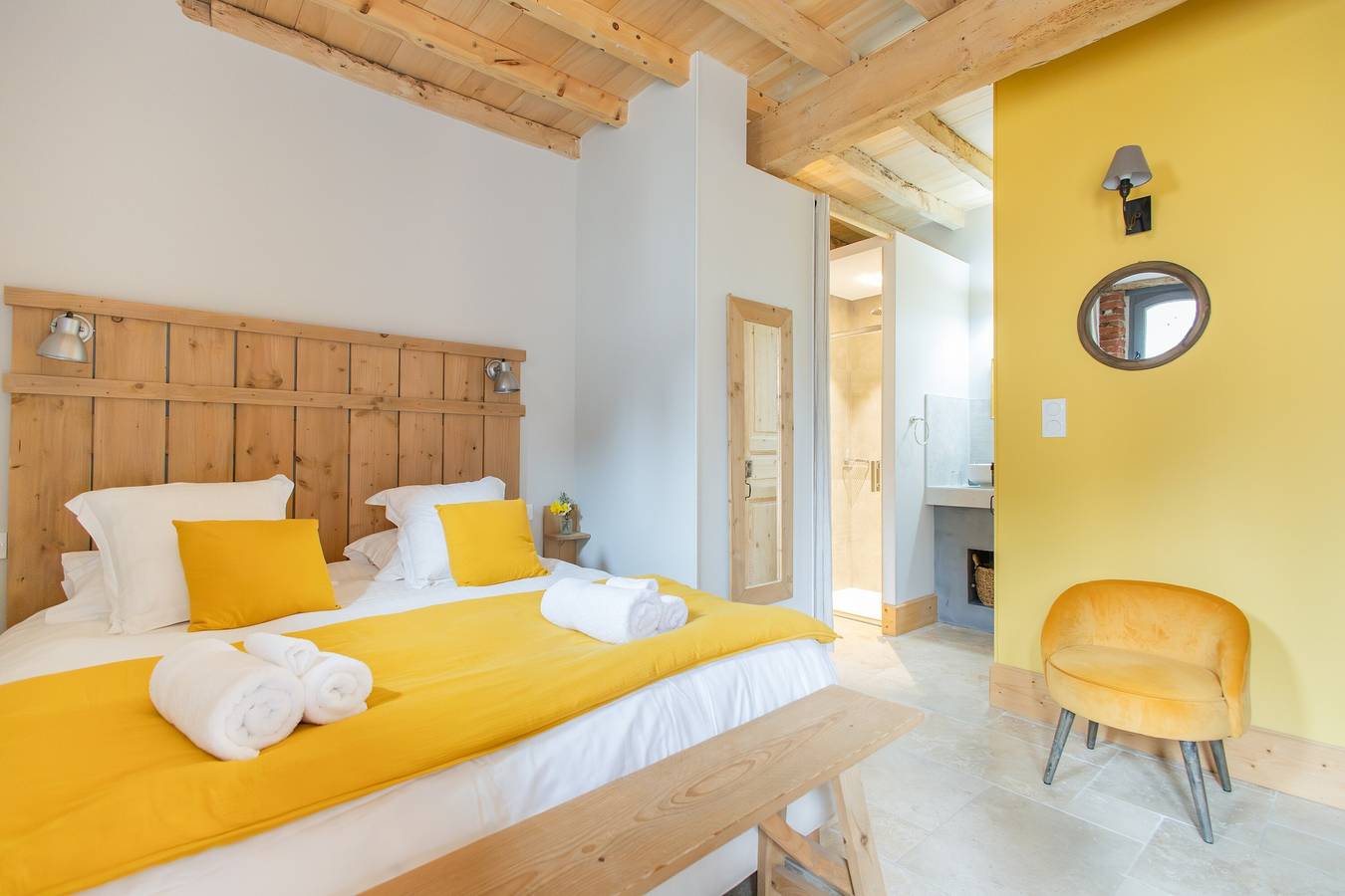 Chambre d’hôtes « Camille » avec piscine partagée, Wi-Fi et climatisation in Verfeil, Haute-Garonne