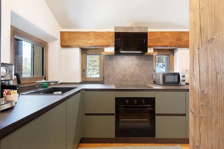 Hel lejlighed, 'Lo Pailler' Apartment with Mountain View, Shared Garden and Wi-Fi in Rhêmes-Notre-Dame, Ruitor Massivet