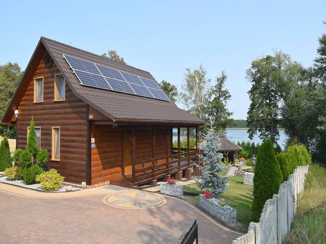 A luxury home on the shore of the lake. Living room with fireplace, 2 bedrooms. in Województwo lubuskie