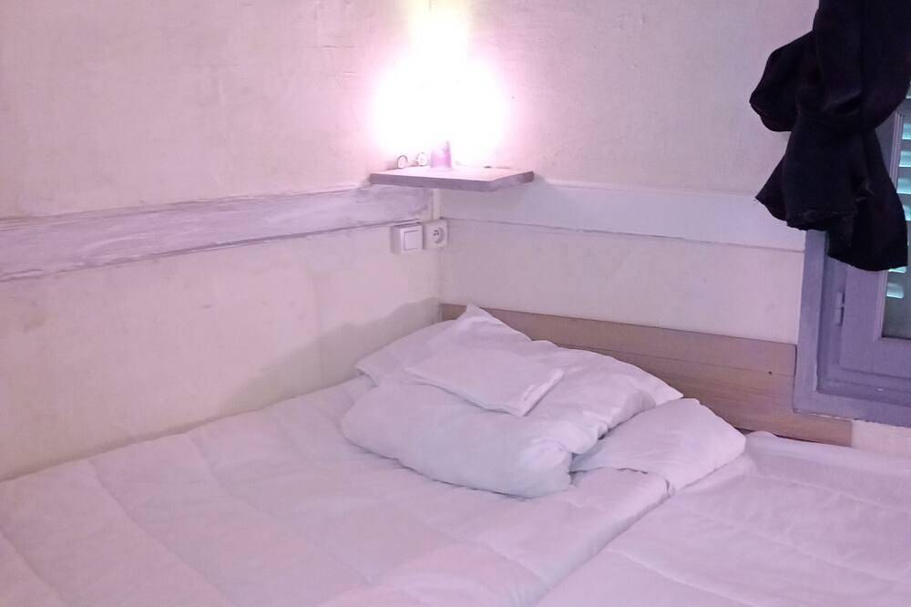 Apartamento entero, Studio Center Thiers ~ Clermont-Ferrand ~ Lyon - Free Parking - Self-check-in in Thiers, Región de Thiers