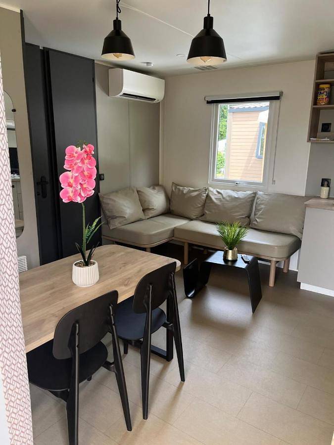 Camping pour 3 personnes, avec Jardin