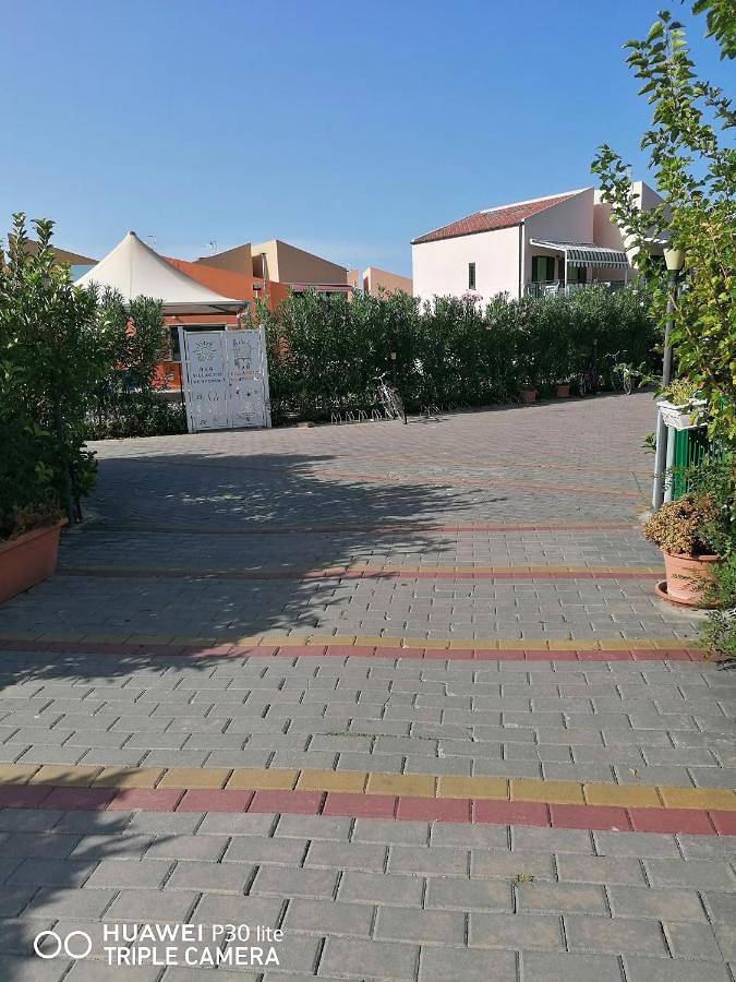 Location de vacances pour 5 personnes, avec piscine ainsi que jardin et vue à Campofelice di Roccella - 4