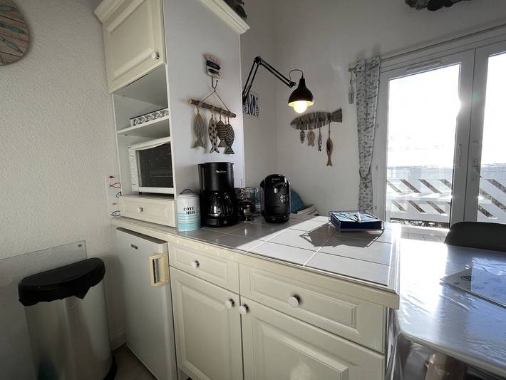 Ganze Wohnung, 2-Zimmer-Wohnung mit Balkon, Meerblick, Parkplatz in Saint-Pierre-d'Oléron, inkl. Wlan in La Cotinière, Saint-Pierre-d'Oléron