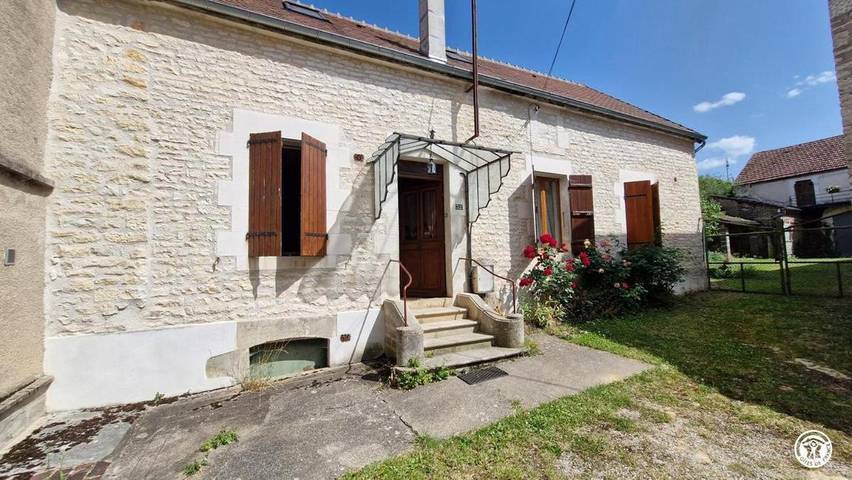 Gîte pour 6 personnes, avec terrasse et jardin dans Migé