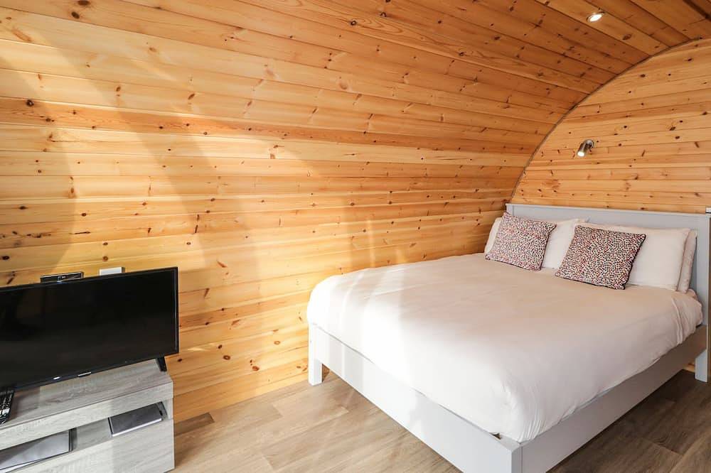 The Wheelhouse Pod No. 1, romantic in Burtonport, County Donegal in Glenties, County Donegal