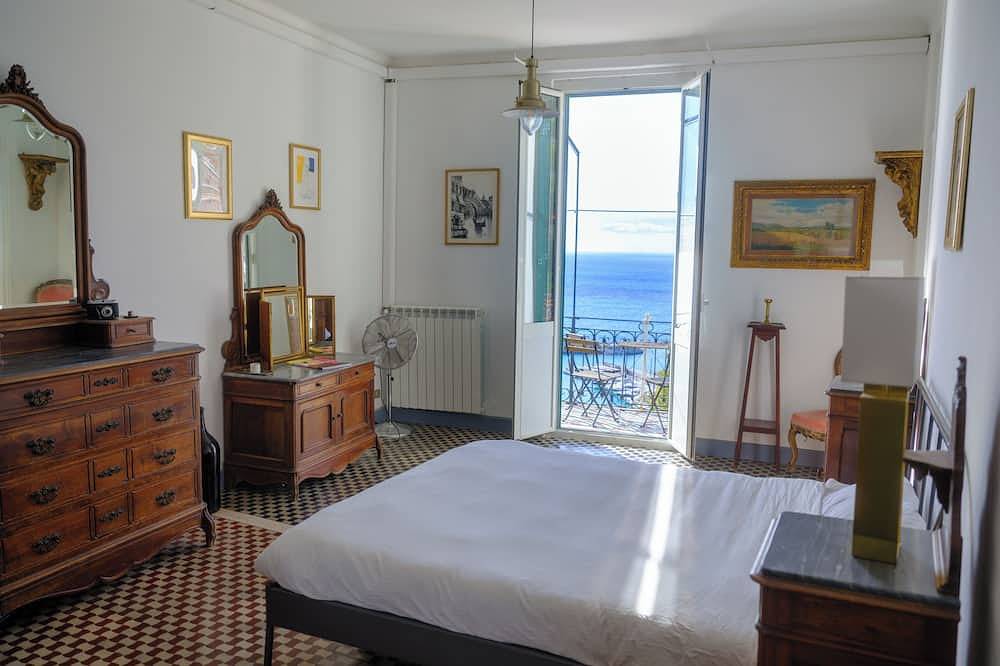 Ganze Wohnung, Große Wohnung mit unglaublichem Meerblick in Ventimiglia (Stadt), Ventimiglia