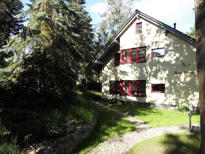 Ferienhaus für 6 Personen, mit Terrasse und Garten in Strausberg