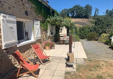 Gîte pour 4 personnes, avec terrasse et jardin, animaux acceptés dans Sémelay