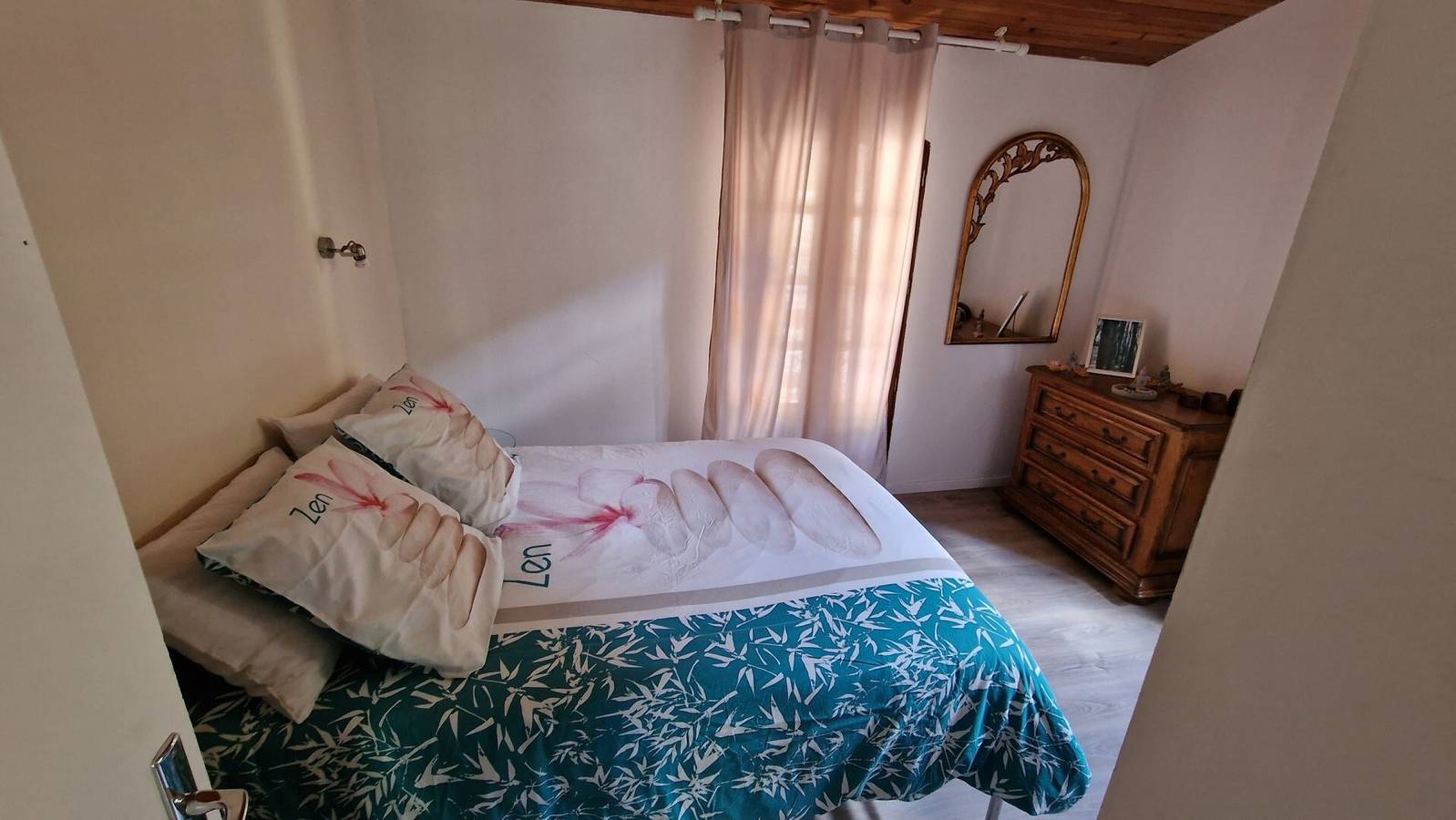 Ferienhaus „Maison en Cévennes“ mit Bergblick, privatem Pool und Terrasse in L'Estréchure, Cevennen