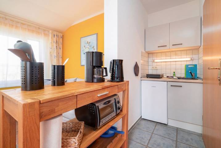 Ferienwohnung für 3 Personen, mit Ausblick und Garten in Thiessow - 2