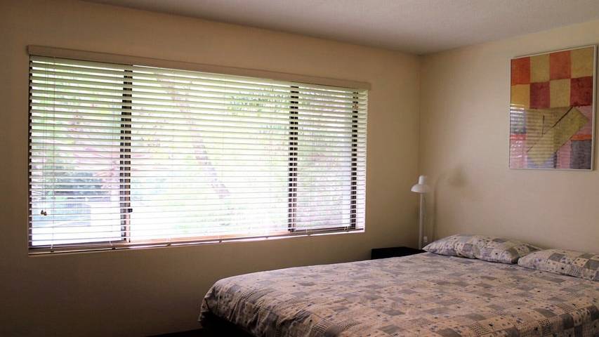 Holiday home for 8 people, with balcony and pool in Hawks Nest