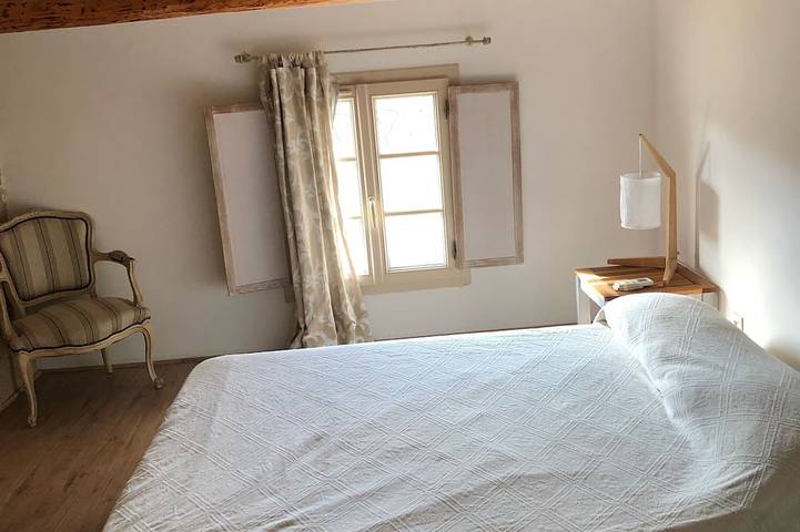 Gîte pour 6 personnes, avec terrasse dans Plage de la Roya - 3