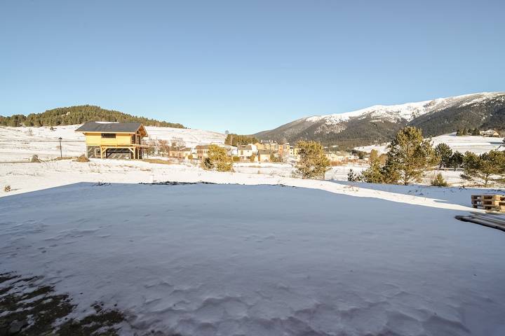Casa de vacaciones para 10 personas con jardín in Puyvalador, Parque Natural Regional de los Pirineos Catalanes