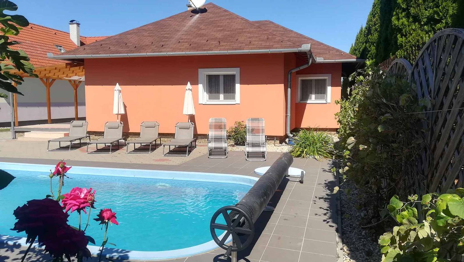 Ferienhaus mit Pool und Internet  in Balatonszentgyörgy, Plattensee Südufer