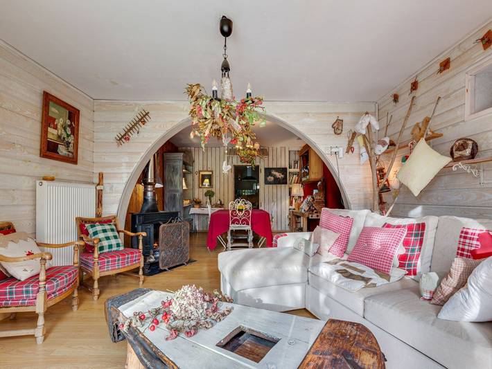 Ferienhaus für 4 Personen, mit Balkon und Sauna sowie Garten und Whirlpool, kinderfreundlich in Niderviller