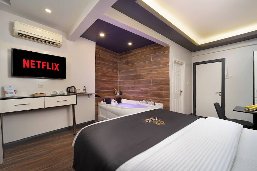 Chic hotel in marvelous Istanbul with Ac, Wifi in Istanbul, Regione di Marmara