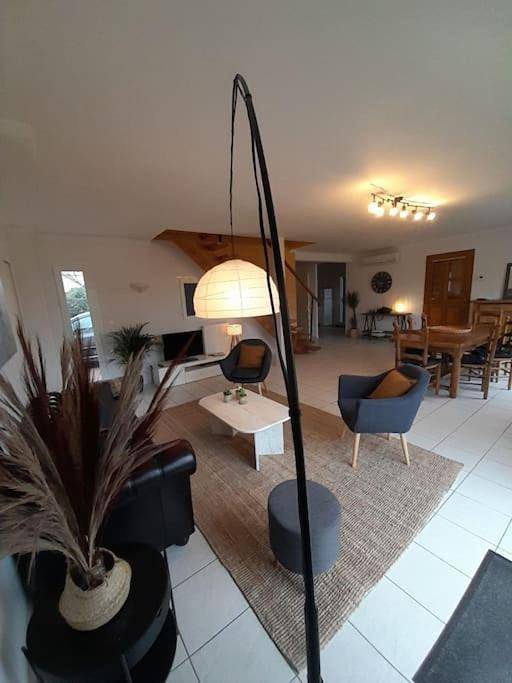 Location de vacances pour 7 personnes, avec vue et jardin à Sainte-Luce-sur-Loire - 2