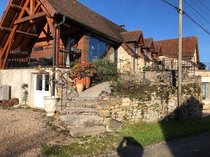 Location de vacances pour 5 personnes, avec Balcon ainsi que Terrasse et Vue à Carennac