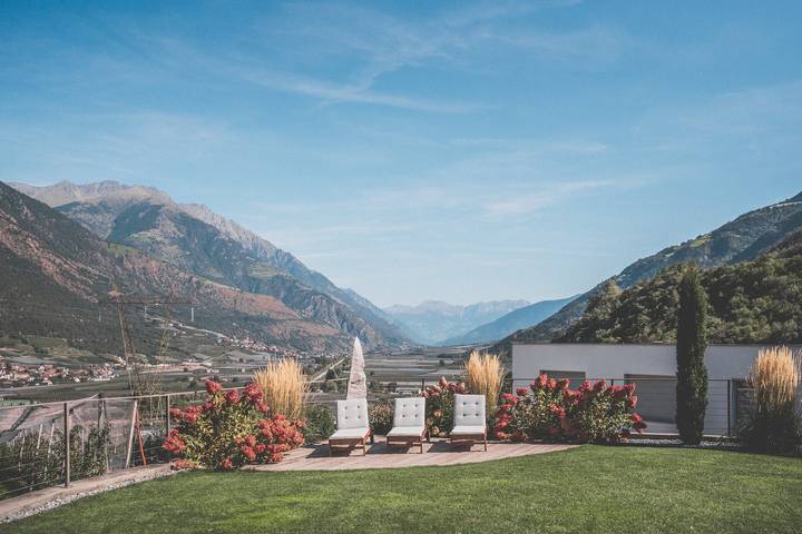 Appartement entier, Appartement 'Südseite' Niedermaierhof avec vue sur la montagne, jardin commun et Wi-Fi in Latschinig - Lacinigo, Castelbello-Ciardes