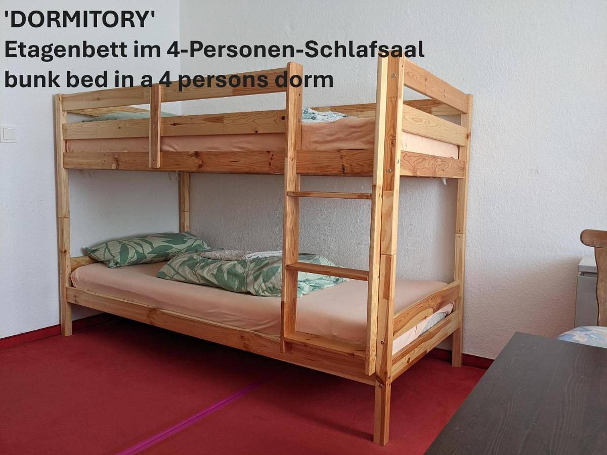 Basic Triple Room with Shared Bathroom in Traben-Trarbach, Région de Bernkastel-Kues
