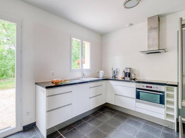 Location de vacances pour 6 personnes, avec piscine ainsi que terrasse et jardin à Sainte-Foy-de-Longas - 4