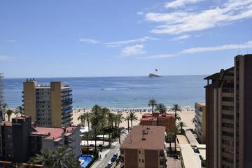 Ferienwohnung für 6 Personen, mit Terrasse und Garten in Benidorm