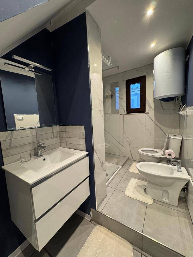 Appartamento intero, One-Bedroom Loft Apartment with Balcony in Catania, Catania e dintorni