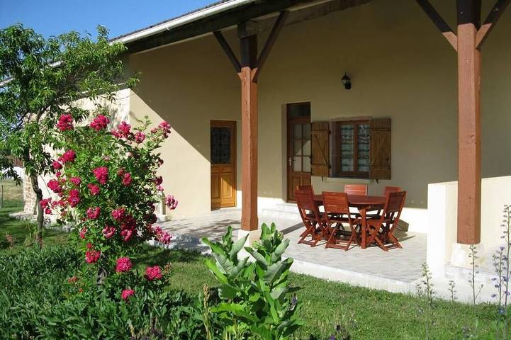 Location de vacances pour 5 personnes, avec jardin à Laiz